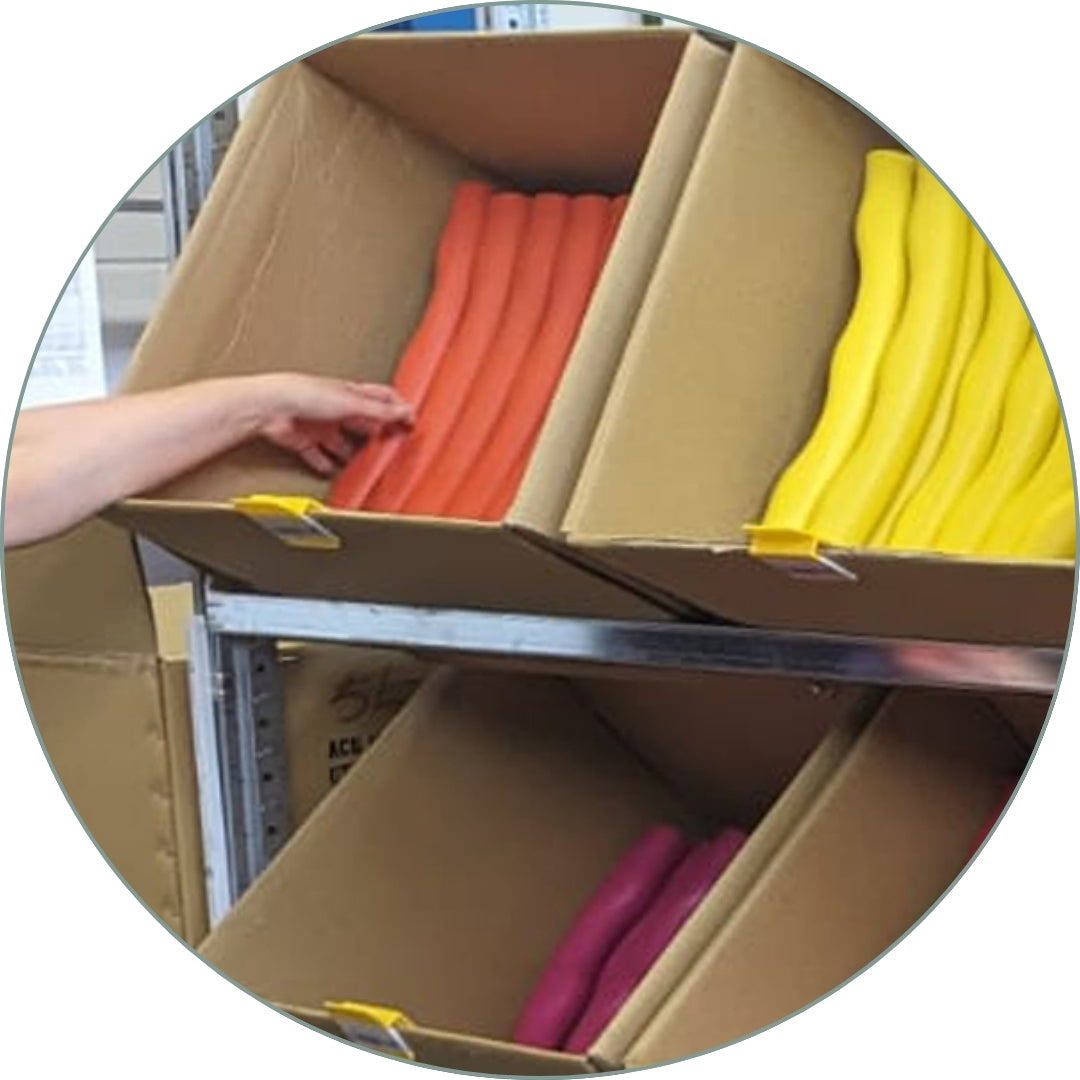 Der Elli Hoop Hula Hoop Reifen wird mit hoher Qualität im eigenen Lager kontrolliert und gepackt